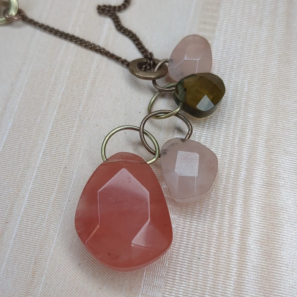3/$15 Kenneth Cole Pink Faceted Stone Pendant Necklace Brass Tone Metal 19